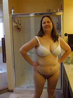 nude horny woman of Wheat Ridge